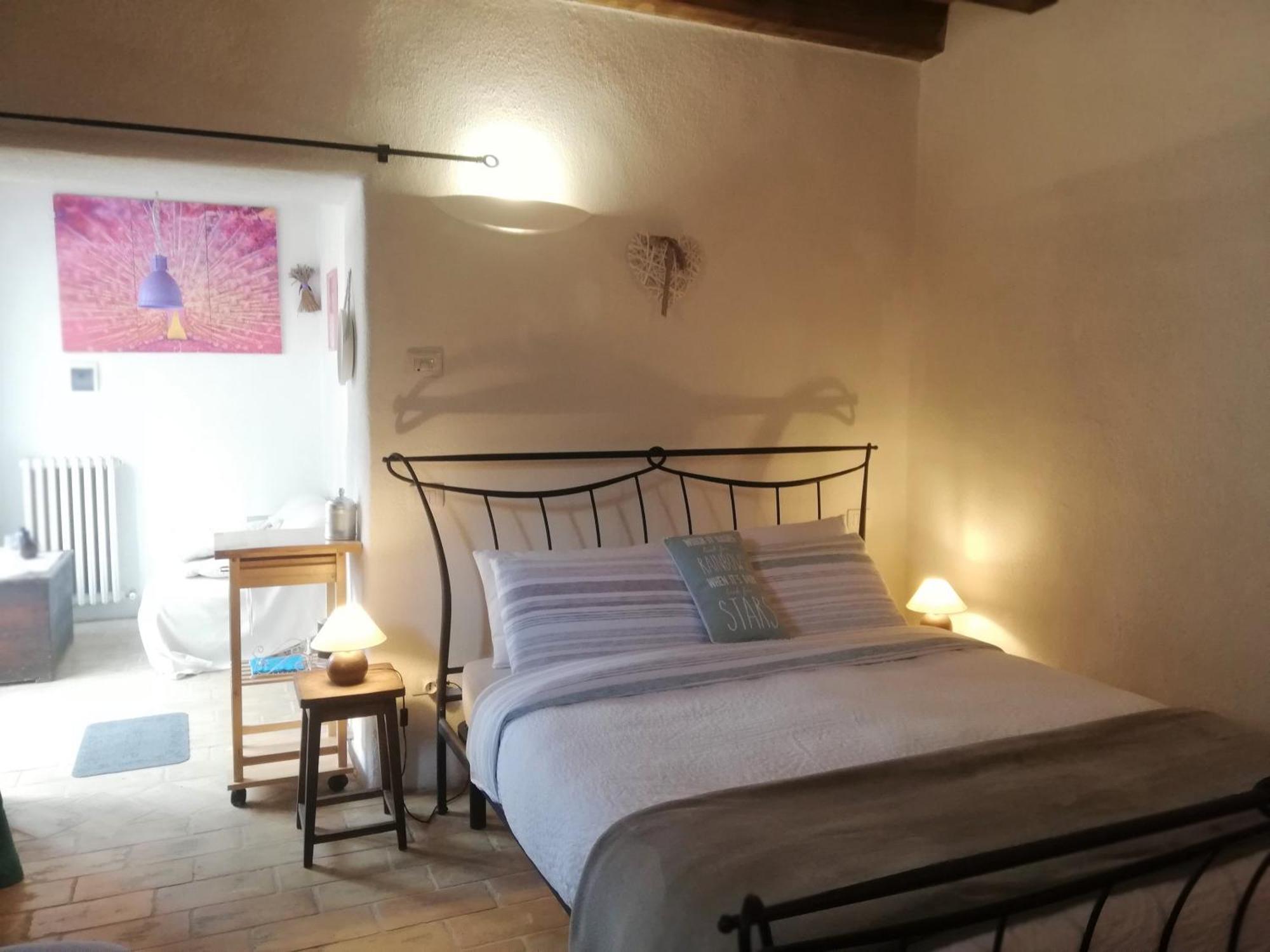Le Ginestre Apartments أسيسي الغرفة الصورة