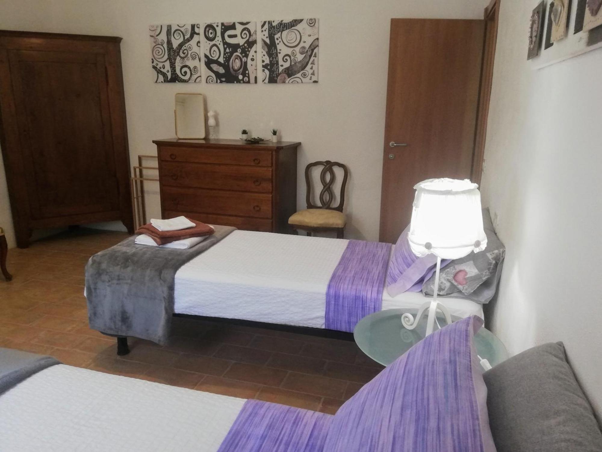 Le Ginestre Apartments أسيسي الغرفة الصورة
